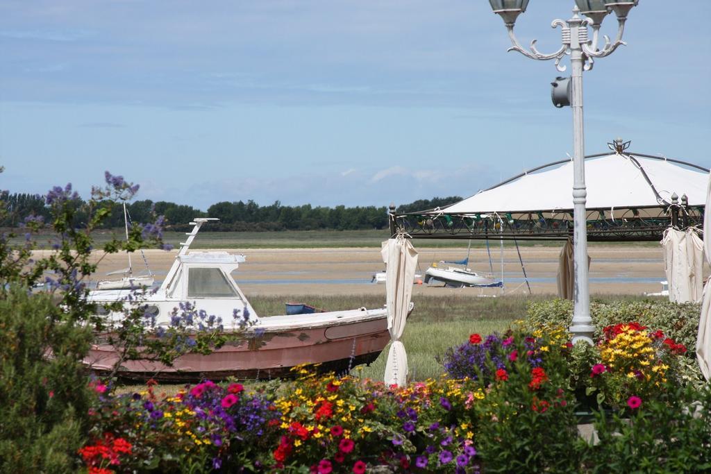 Regnéville-sur-Mer 海湾旅馆酒店 外观 照片